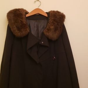 Women's Vintage black wool jacket with fur collar